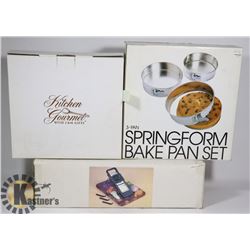 BREAD MOLDS, SLICER AND SPRING FORM PAN SET