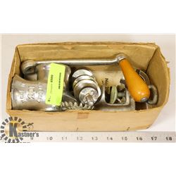 SPONG #201 MINCER W/ CLAW PATTERN CUTTERS