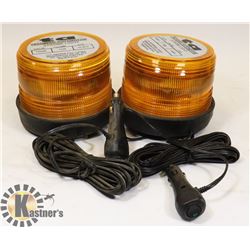 2 ORANGE STROBE LIGHTS