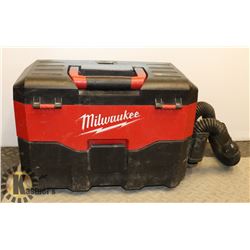 MILWAUKEE CORDLESS VACUUM