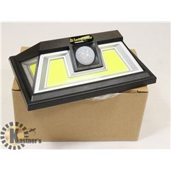 LOT OF 2 NEW SOLAR SECURITY LED LIGHTS