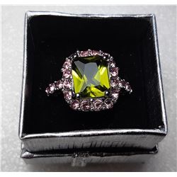 23)  SQUARE CUT LAB CREATED OLIVE GREEN