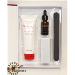NEW VINE VERA MANICURE SET- THE NAIL COLLECTION