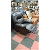 Image 2 : BENTLEY LEATHER LOOK RECLINING SOFA CHAIR 36"