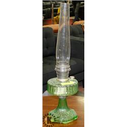 GREEN URANIUM STYLE GLASS ALADDIN LAMP W/ CHIMNEY