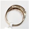 Image 4 : 31) 14K YELLOW GOLD DIAMOND RING,