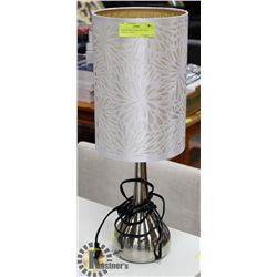 SHOWHOME STAINLESS TABLE LAMP, 21" TALL