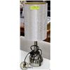 Image 1 : SHOWHOME STAINLESS TABLE LAMP, 21" TALL