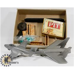 BOX OF VINTAGE TOYS AND AIRPLANES