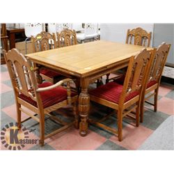 ANTIQUE OAK TABLE WITH 6 CHAIRS & 2 PULL-OUT LEAVE