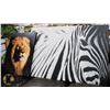Image 1 : SET OF 2 CANVAS SAFARI PICTURES - ZEBRA