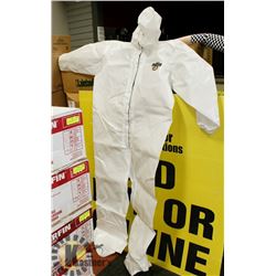 CASE WITH 6 SZ XL FULL BODY SPLASH RESISTANT