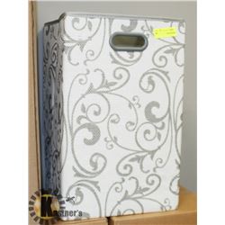 SHOWHOME BOX OF DECORATIVE PILLOWS, LAUNDRY