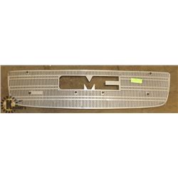1999 - 2007 GMC TRUCK GRILL INSERT