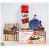Image 1 : BOX OF ASSORTED KITCHEN ITEMS