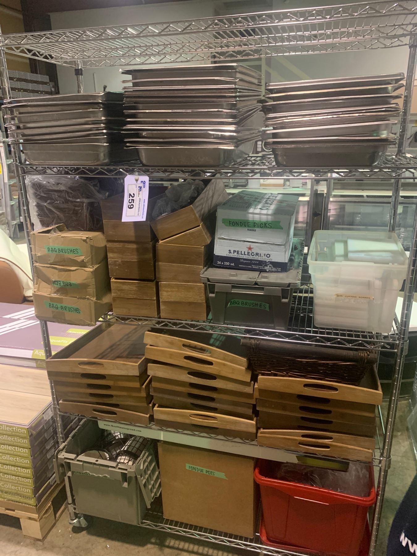 5 TIER MOBILE METRO RACK WITH ASSORTED TRAYS & INSERTS ( RACK INCLUDED )