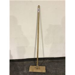 Thatching Rake 56"