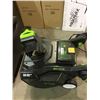 Image 2 : Greenworks Pro 22" Snow Thrower