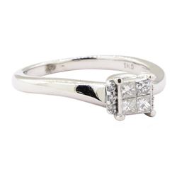 0.30 ctw Diamond Ring - 10KT White Gold