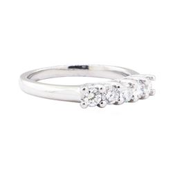 0.60 ctw Diamond Ring - Platinum