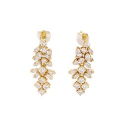 0.7 ctw Diamond Earrings - 18KT Yellow Gold