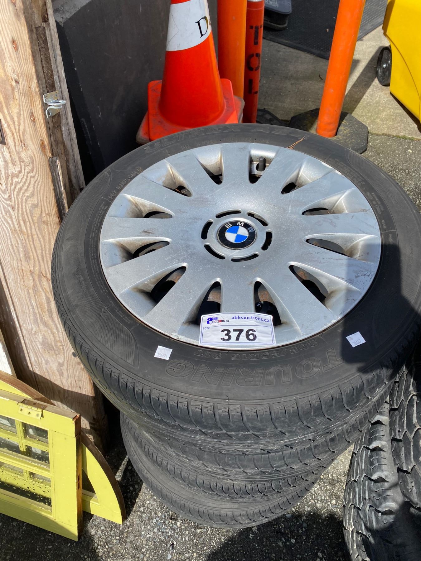 SET OF 4 TOURING 205/55/R16 TIRES M&S ON BMW RIMS