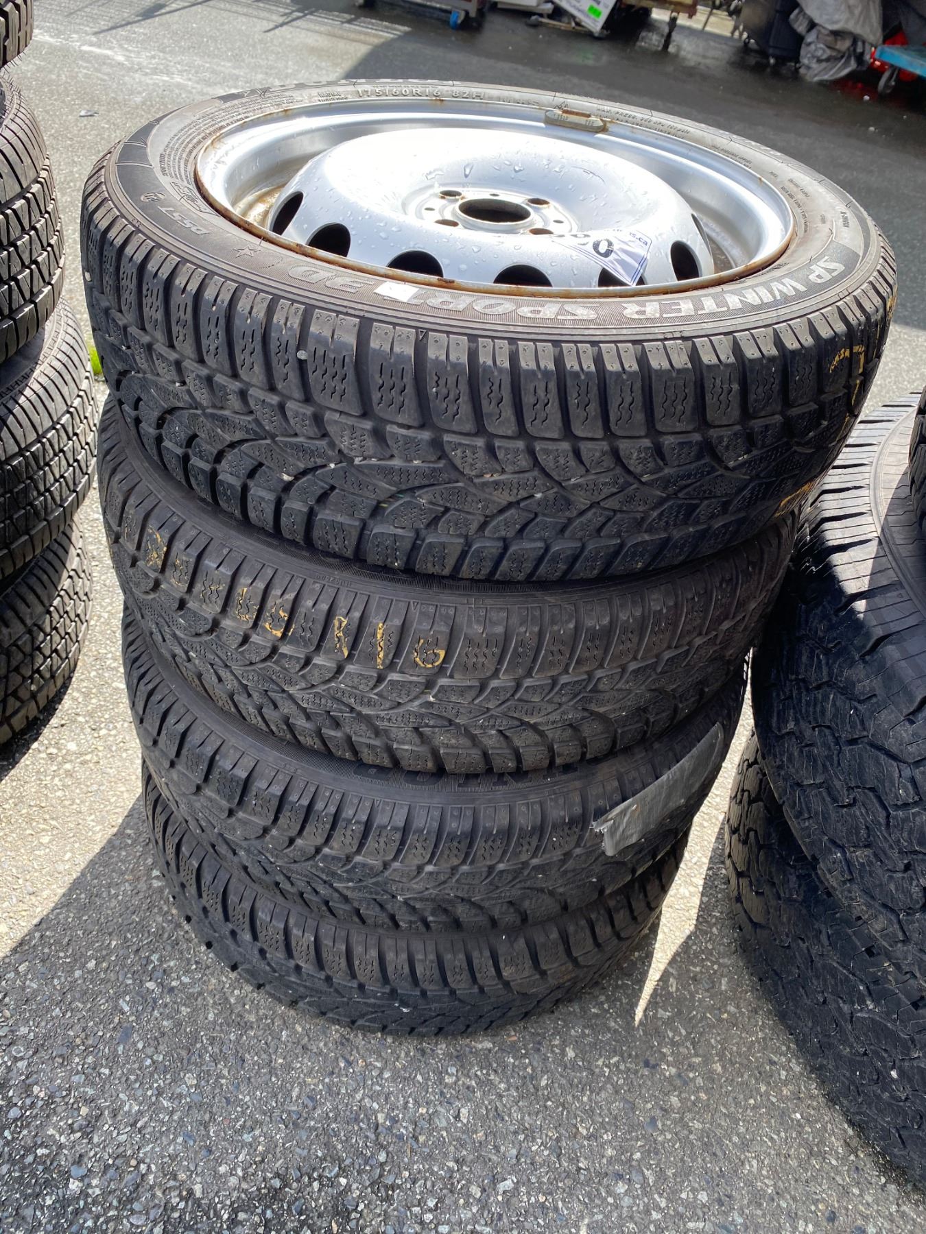 SET OF 4 DUNLOP WINTER SPORT 3D 175/60/R16 TIRES M&S ON RIMS