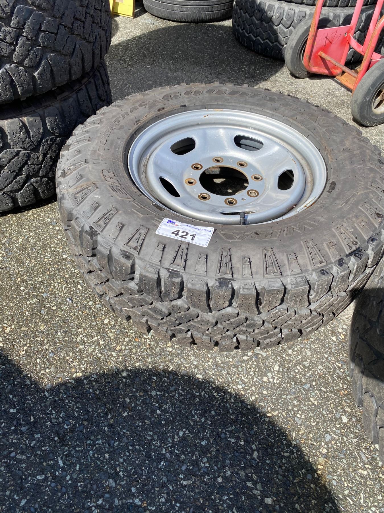 1 GOODYEAR WRANGLER DURATRAC LT265/70R17 TIRE M&S ON RIM