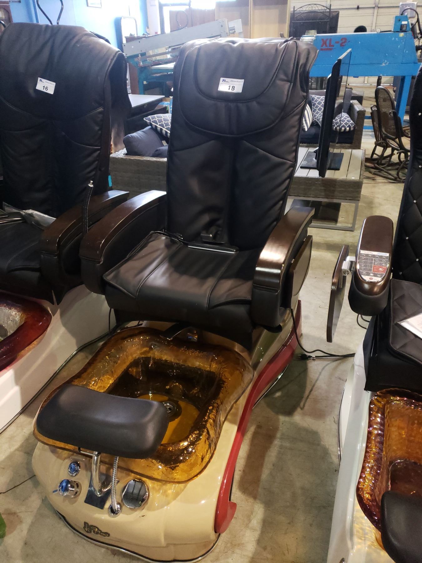 Gulfstream Inc Aqua Spa Model G450 8 Massage Chair And Jet Water Foot Bath