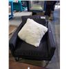 Image 2 : DARK GREY SINGLE CHAIR WITH WHITE DECORATIVE PILLOW