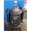 Image 2 : ANTIQUE CAST IRON OVEN
