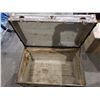 Image 2 : VINTAGE CHEST