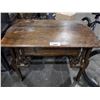Image 3 : WOOD TABLE