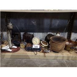 ASSORTED VINTAGE ITEMS