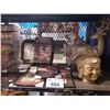 Image 3 : ASSORTED DECORATIVE ITEMS, FLIP FLOPS, BASKETS, & MORE