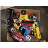 Image 2 : CONTAINER WITH TOYS