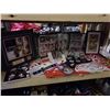 Image 2 : ASSORTED HOCKEY COLLECTIBLES