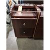 Image 2 : MOBILE KNEE HIGH BEAUTICIAN CART