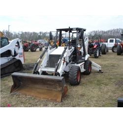 (Lot 2185.00) BOBCAT B300