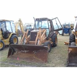 (Lot 2209.00) CASE 590T