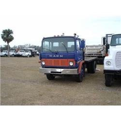 (Lot 4135.00) 1987 MACK 