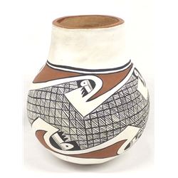 Native American Isleta Pottery Olla