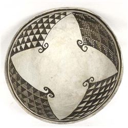 Prehistoric Native American Mimbres Pottery Bowl