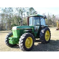 (Lot 2364.00) JOHN DEERE 4040S