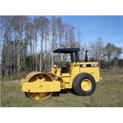 (Lot 2526.00) CATERPILLAR CS563 ASPHALT