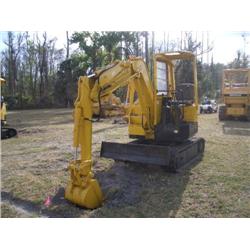 (Lot 3300.00) KOMATSU PC28UU-1