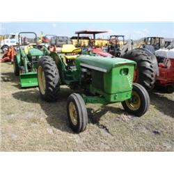 (Lot 2262.00) JOHN DEERE 820