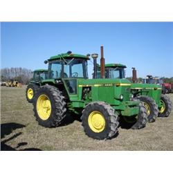 (Lot 2394.00) JOHN DEERE 4440