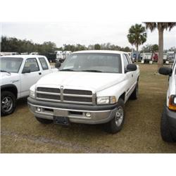 (Lot 4104.00) 2000 DODGE 1500