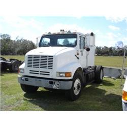 (Lot 4248.00) 1990 INTERNATIONAL 8100